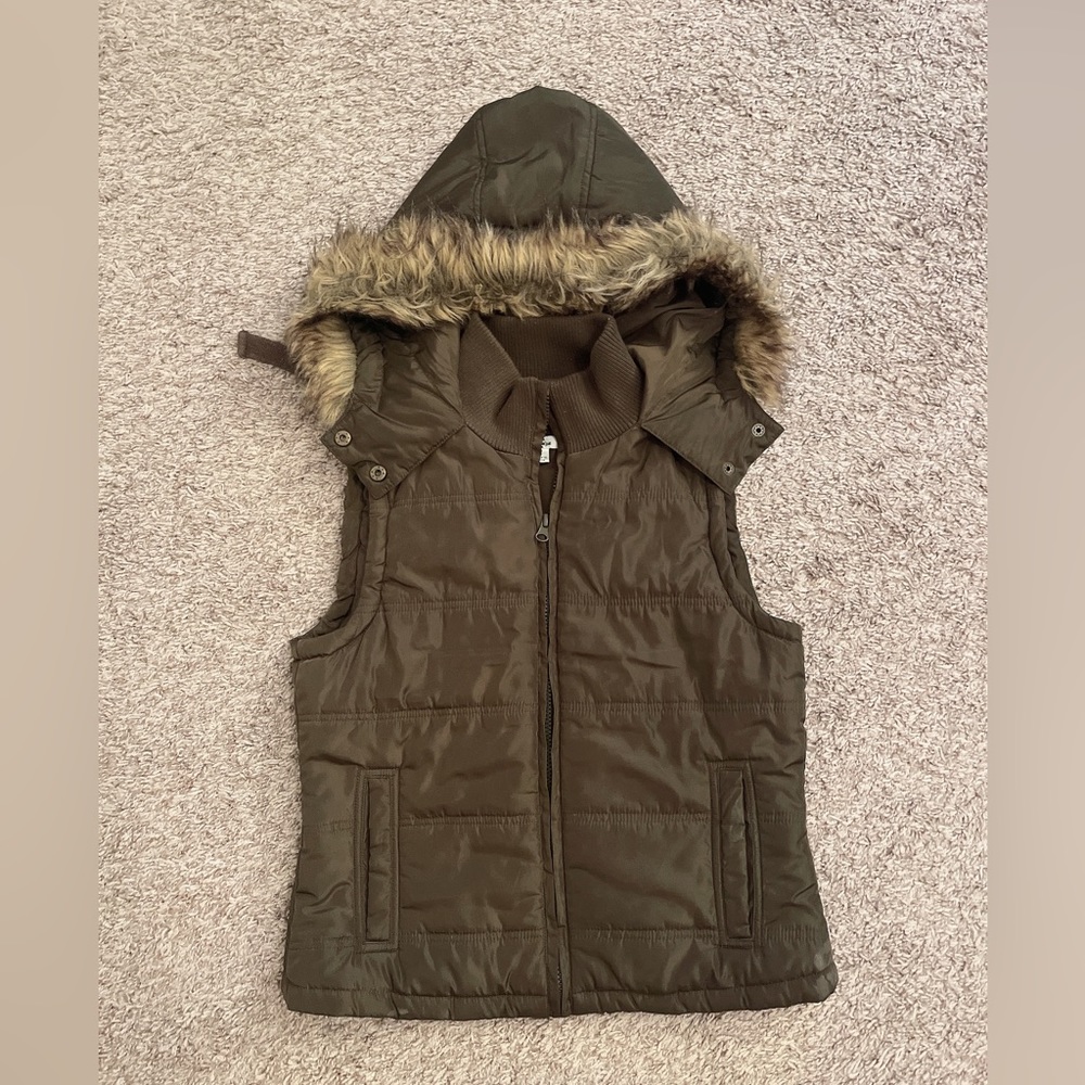 papaya puffer vest fits